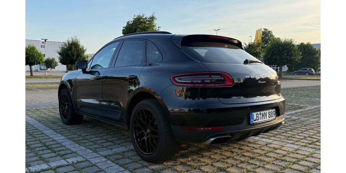 Porsche Macan 144.570 km 30.500 &euro; Bietigheim-Bissingen 74321