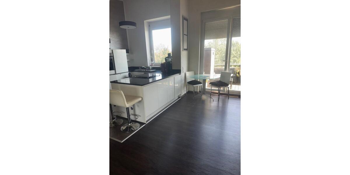 Einfamilienhaus Kornwestheim - 3 Zimmer, 80 m&sup2;, 1.600&euro; | Angebot:25151260