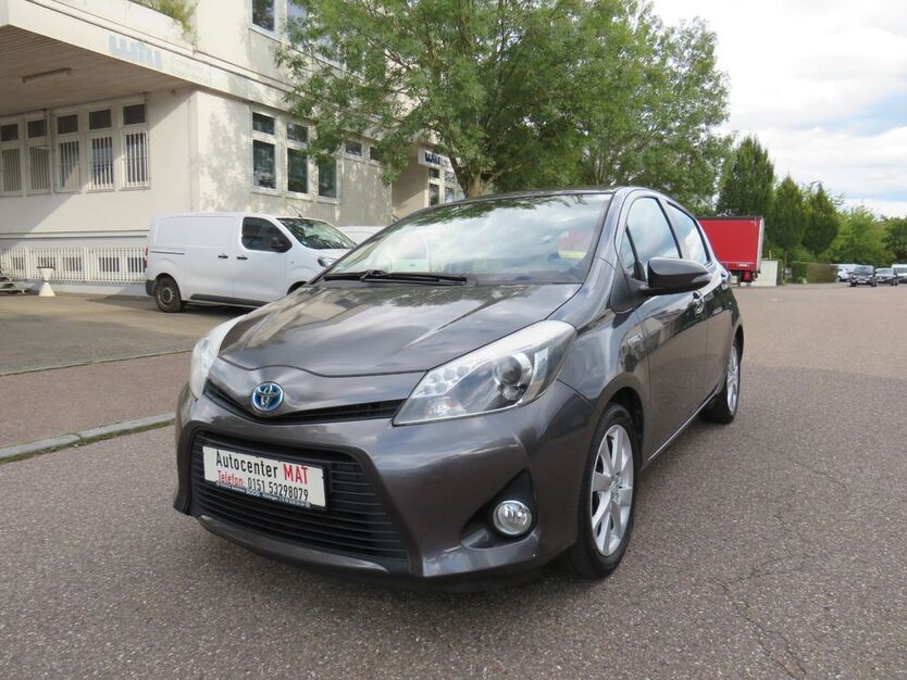 Toyota Yaris 154.000 km 7.950 € Fellbach 70736