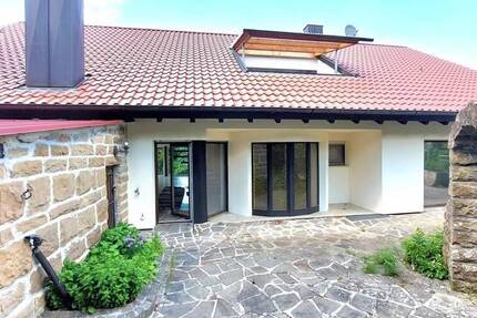 Mehrgenerationenhaus, Wohn- und Geschäftshaus undoder Urlaubsdomizil, Ihrem Lebensmodell angepasst!