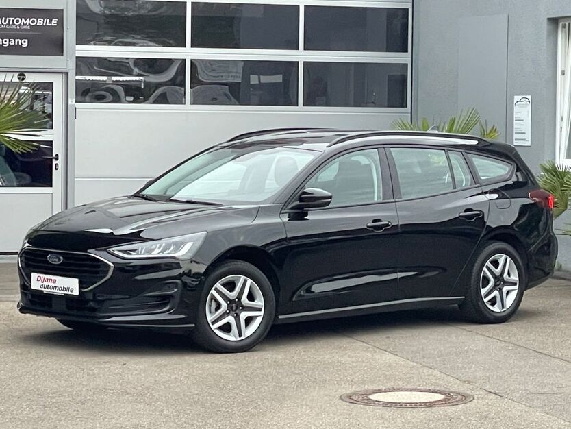 Ford Focus 32.200 km 17.699 € Nürtingen bei Stuttgart 72622