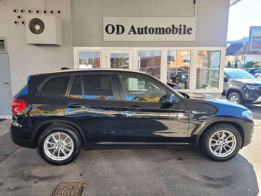 BMW X3 65.200 km 34.990 € Stuttgart 70469