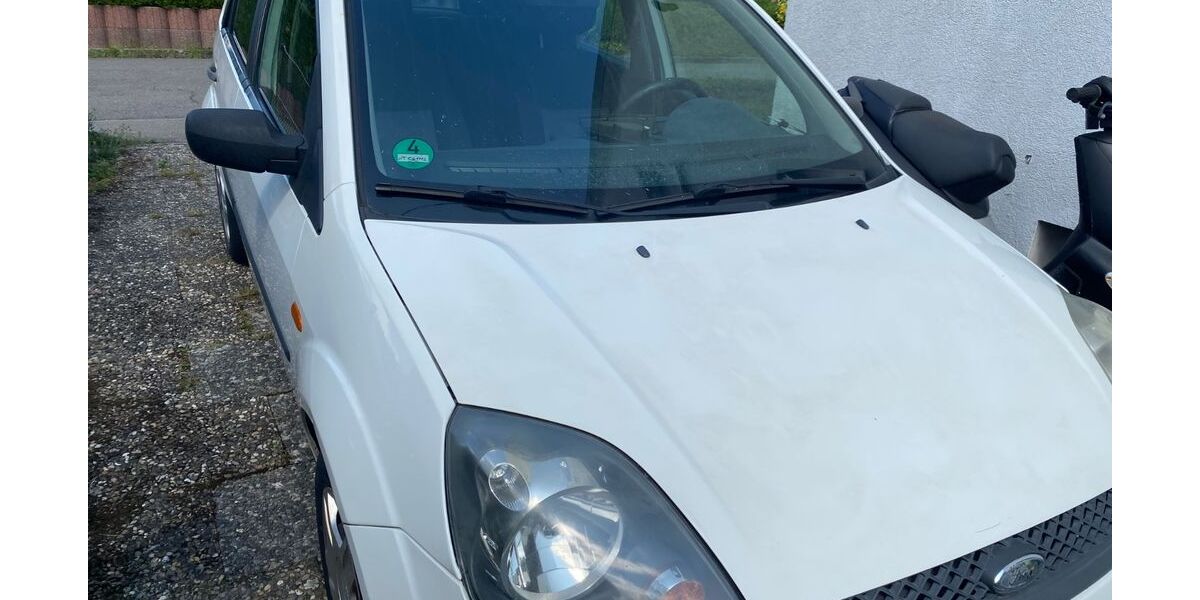 Ford Fiesta 180.000 km 2.200 € Neckartenzlingen 72654