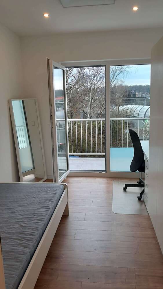 Wohnung zum Mieten in Zuffenhausen-Mitte 540 € 13.5 m²
