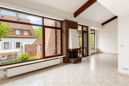 Haus Steinenbronn - 5 Zimmer, 230 m&sup2;, 2.700&euro; | Angebot:26596714