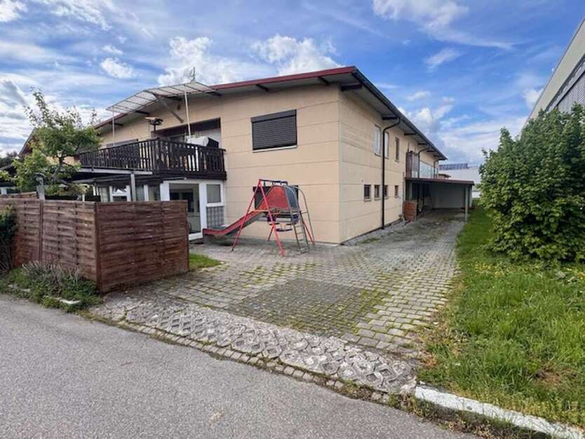Wohnung zum Mieten in Frickenhausen 1.050 € 140 m²