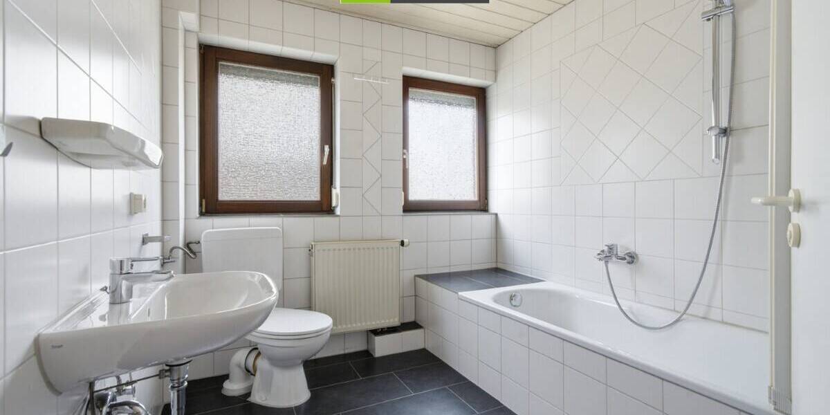 Mehrfamilienhaus, Wohnhaus Ostfildern / Scharnhausen Scharnhausen - 6 Zimmer, 160 m&sup2;, 698.000&euro; | Angebot:26723202