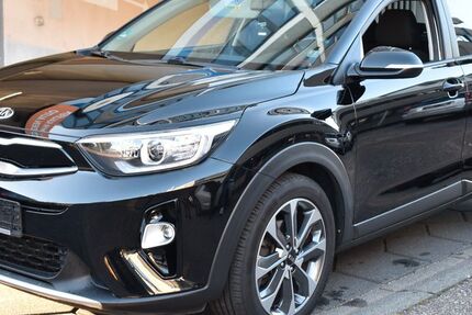 Kia Stonic 97.500 km 12.799 € Fellbach bei Stuttgart 70736