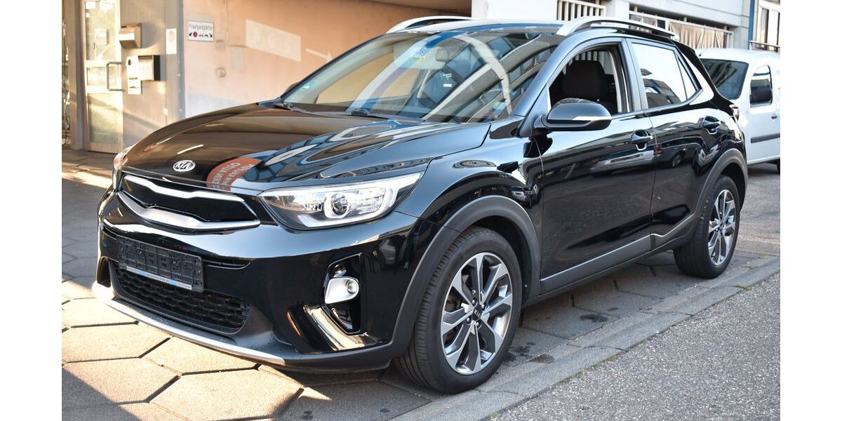 Kia Stonic 97.500 km 12.799 € Fellbach bei Stuttgart 70736
