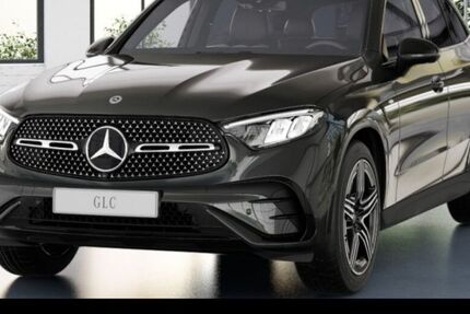 Mercedes-Benz GLC 300 9.900 km 71.490 € Stuttgart 70372