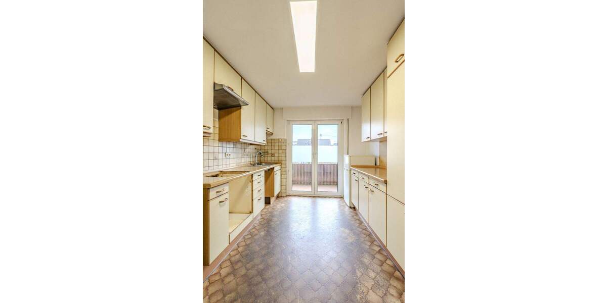 Mehrfamilienhaus, Wohnhaus Sindelfingen / Maichingen Maichingen - 8 Zimmer, 145 m&sup2;, 695.000&euro; | Angebot:24251105