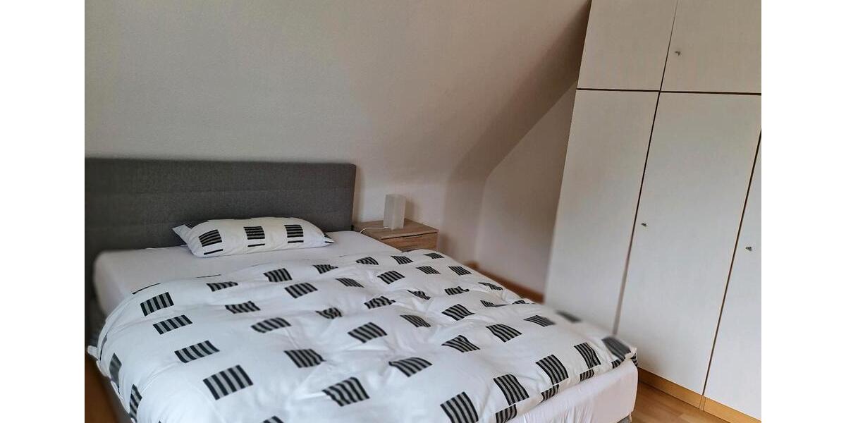 Dachgeschoßwohnung Stuttgart Feuerbach - 2 Zimmer, 52 m&sup2;, 800&euro; | Angebot:26497850
