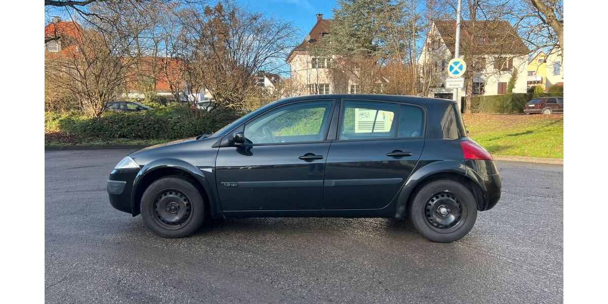 Renault Megane 124.685 km 2.300 € Korntal-Münchingen 70825