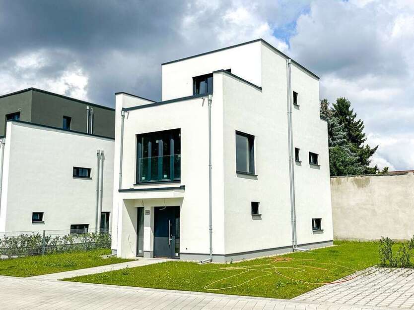 Haus zum Kaufen in Berlin 949.000 € 148.64 m²
