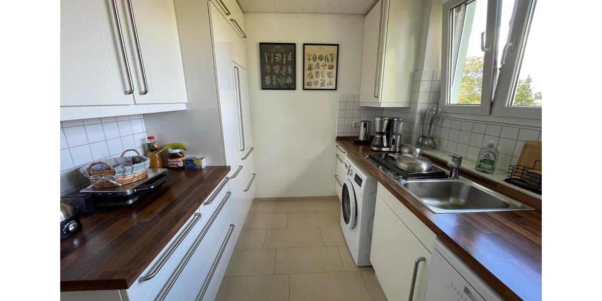 Gehobene 3,5-Zimmer Wohnung mit Süd-Balkon, EBK & Garage in Stgt 3.5 zimmer