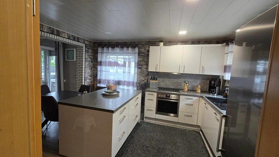 Doppelhaushälfte Möglingen - 6 Zimmer, 136 m&sup2;, 675.000&euro; | Angebot:26876428