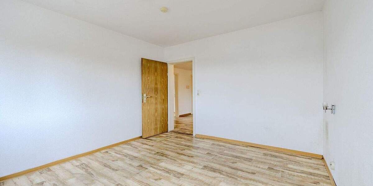 Mehrfamilienhaus, Wohnhaus Sindelfingen / Maichingen Maichingen - 8 Zimmer, 145 m&sup2;, 695.000&euro; | Angebot:24251105