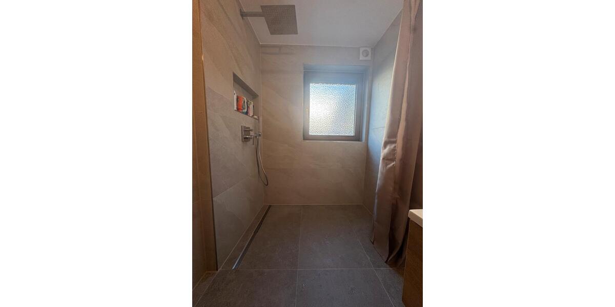 Etagenwohnung Fellbach - 4 Zimmer, 14 m&sup2;, 550&euro; | Angebot:26279723