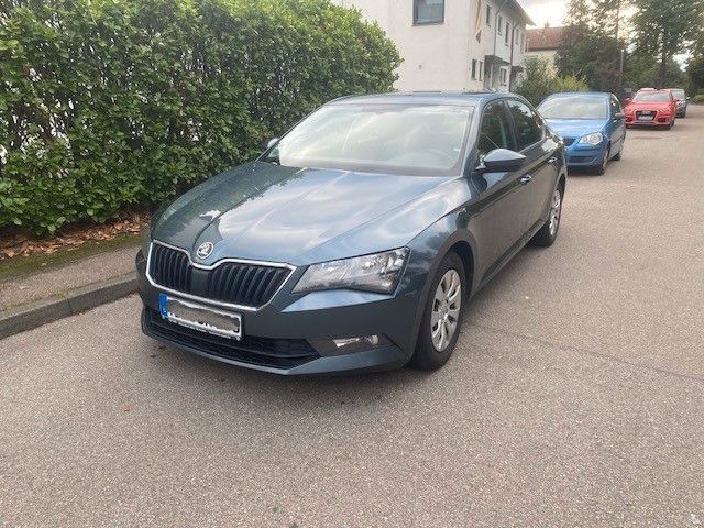 Skoda Superb 328.945 km 6.900 € Murr 71711