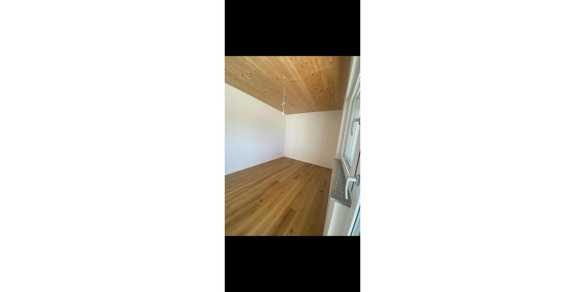 Erdgeschoßwohnung Backnang - 3 Zimmer, 95 m&sup2;, 1.385&euro; | Angebot:26088252