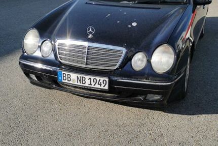 Mercedes-Benz 270 247.300 km 3.200 &euro; Gärtringen 71116