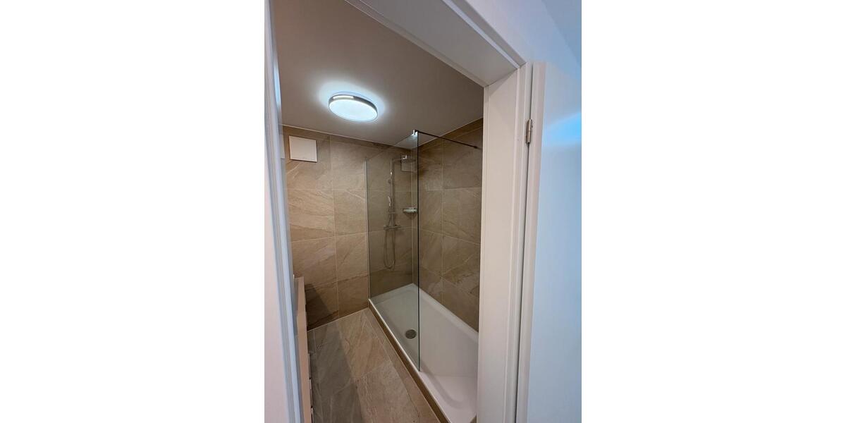 Etagenwohnung Stuttgart Botnang - 3.5 Zimmer, 82 m&sup2;, 1.700&euro; | Angebot:26395496