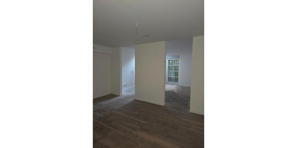 Etagenwohnung Stuttgart Zuffenhausen - 3 Zimmer, 103 m&sup2;, 1.600&euro; | Angebot:26135976
