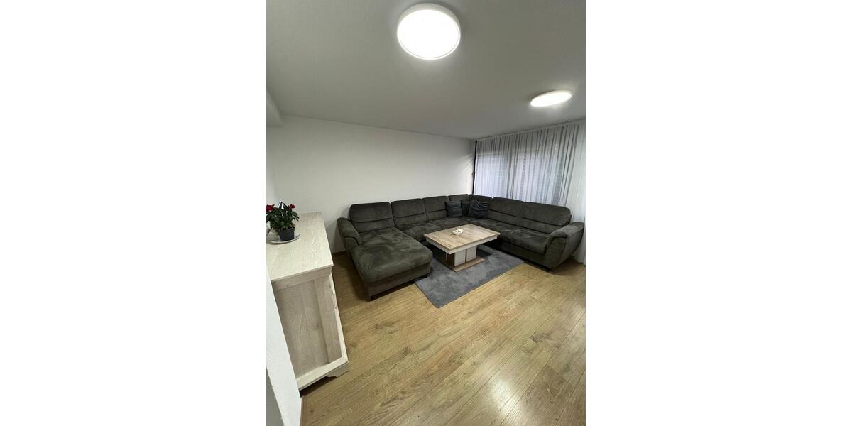 Etagenwohnung Wernau (Neckar) - 3 Zimmer, 80 m&sup2;, 1.550&euro; | Angebot:26639113