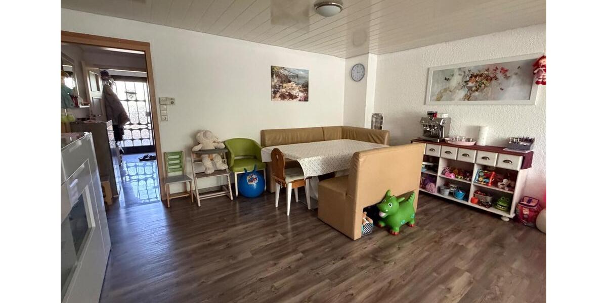 Reihenhaus Reutlingen Orschel-Hagen - 5 Zimmer, 129 m&sup2;, 375.000&euro; | Angebot:26690204