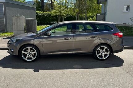 Ford Focus 163.000 km 7.190 &euro; Remseck am Neckar 71685