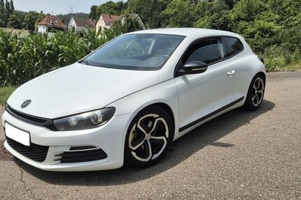 VW Scirocco 132.000 km 8.200 € Pliezhausen 72124