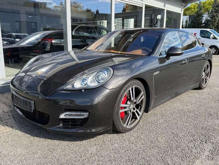 Porsche Panamera 140.361 km 29.990 € Herrenberg 71083