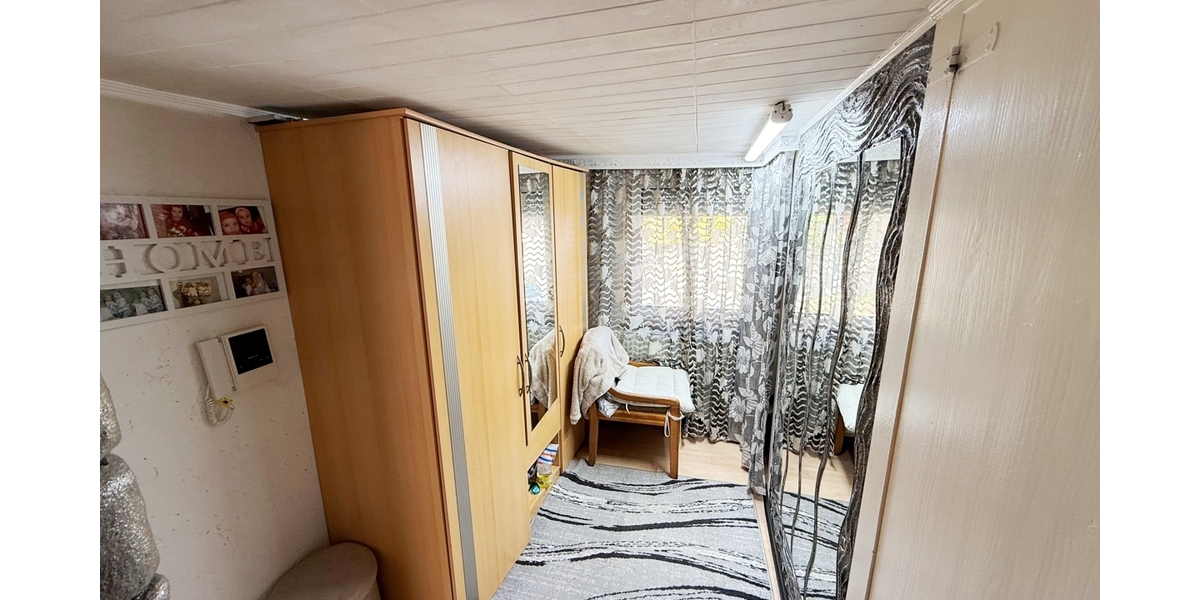„Charmante Doppelhaushälfte mit großem Grundstück und Entwicklungsmöglichkeiten“ - Doppelhaushälfte Waiblingen / Neustadt Rems-Murr-Kreis Kreis | Angebot:26561677