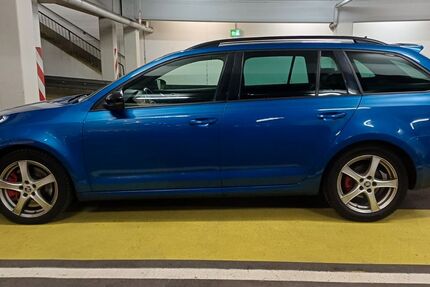 Skoda Octavia 185.000 km 12.600 &euro; Esslingen am Neckar 73733