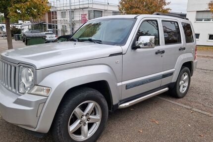 Jeep Cherokee 198.000 km 4.790 € Ludwigsburg 71634