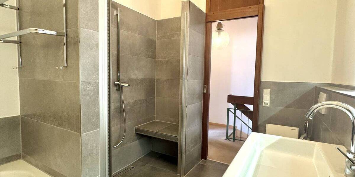 Reihenmittelhaus Sindelfingen Nord - 4 Zimmer, 100 m&sup2;, 499.000&euro; | Angebot:26411407