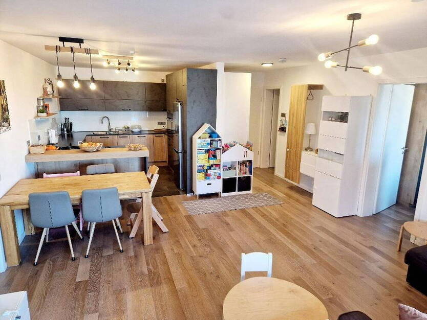 Provisionsfrei! Moderne, barrierefreie 4,5-Zimmer-Wohnung mit zwei Bädern, großem Balkon