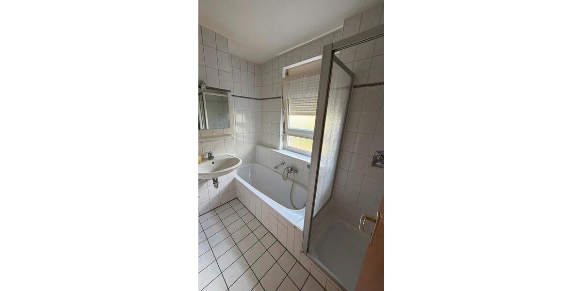 Erdgeschoßwohnung Weinstadt - 3 Zimmer, 74 m&sup2;, 369.000&euro; | Angebot:27096391