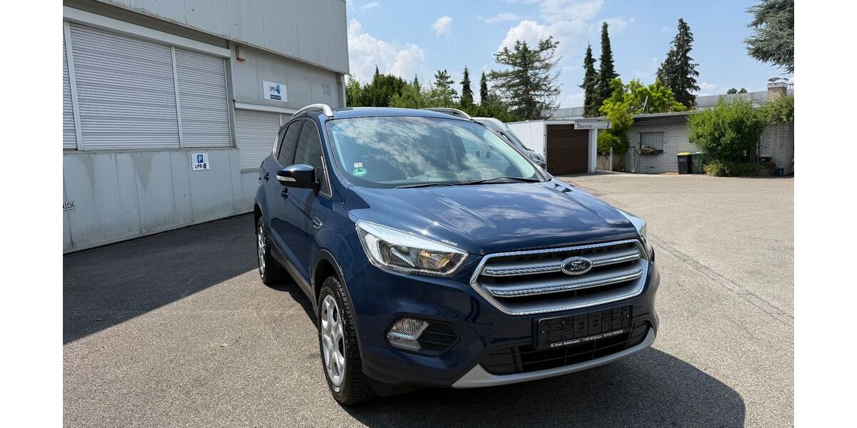 Ford Kuga 143.000 km 8.950 &euro; Möglingen/Ludwigsburg 71696