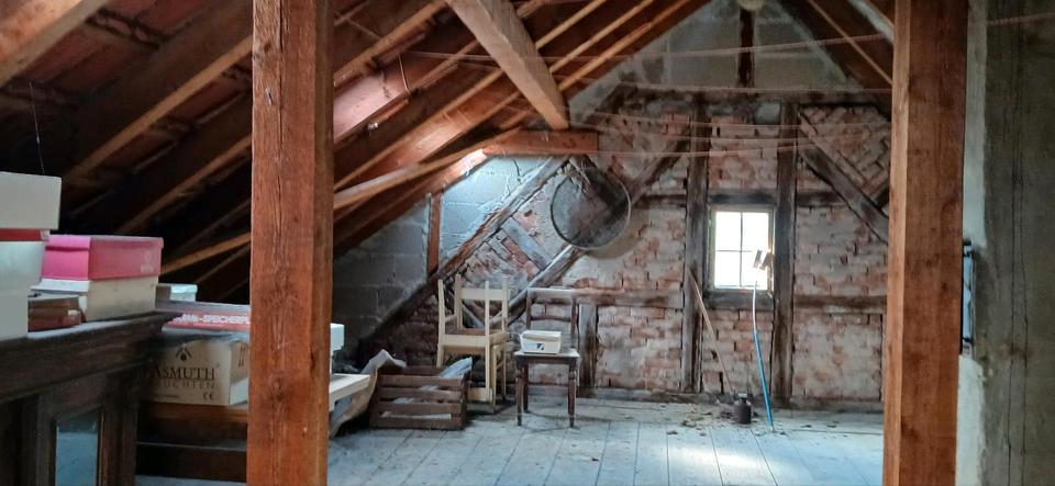 Einfamilienhaus Burgstetten - 5 Zimmer, 120 m&sup2;, 280.000&euro; | Angebot:26990313