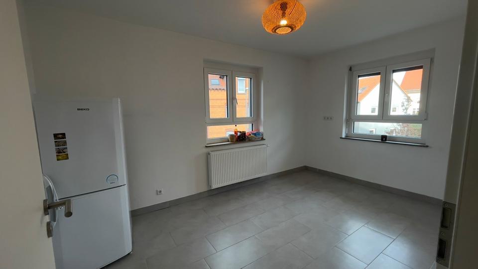 Etagenwohnung Stuttgart Neuwirtshaus - 3 Zimmer, 85 m&sup2;, 1.200&euro; | Angebot:25498321