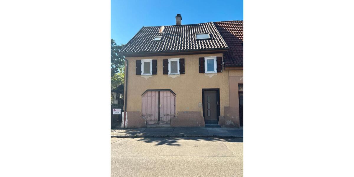 Einfamilienhaus Esslingen am Neckar Oberesslingen - 4.5 Zimmer, 140 m&sup2;, 2.150&euro; | Angebot:26251407