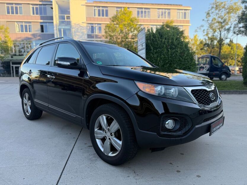 Kia Sorento 88.207 km 5.999 € Fellbach 70736