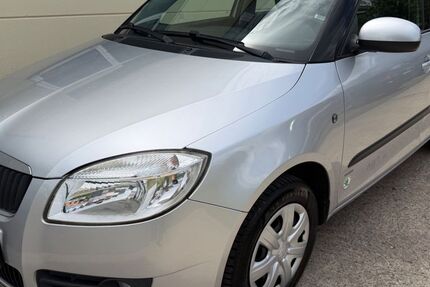 Skoda Fabia 107.000 km 2.500 &euro; Sindelfingen/Stuttgart 71069