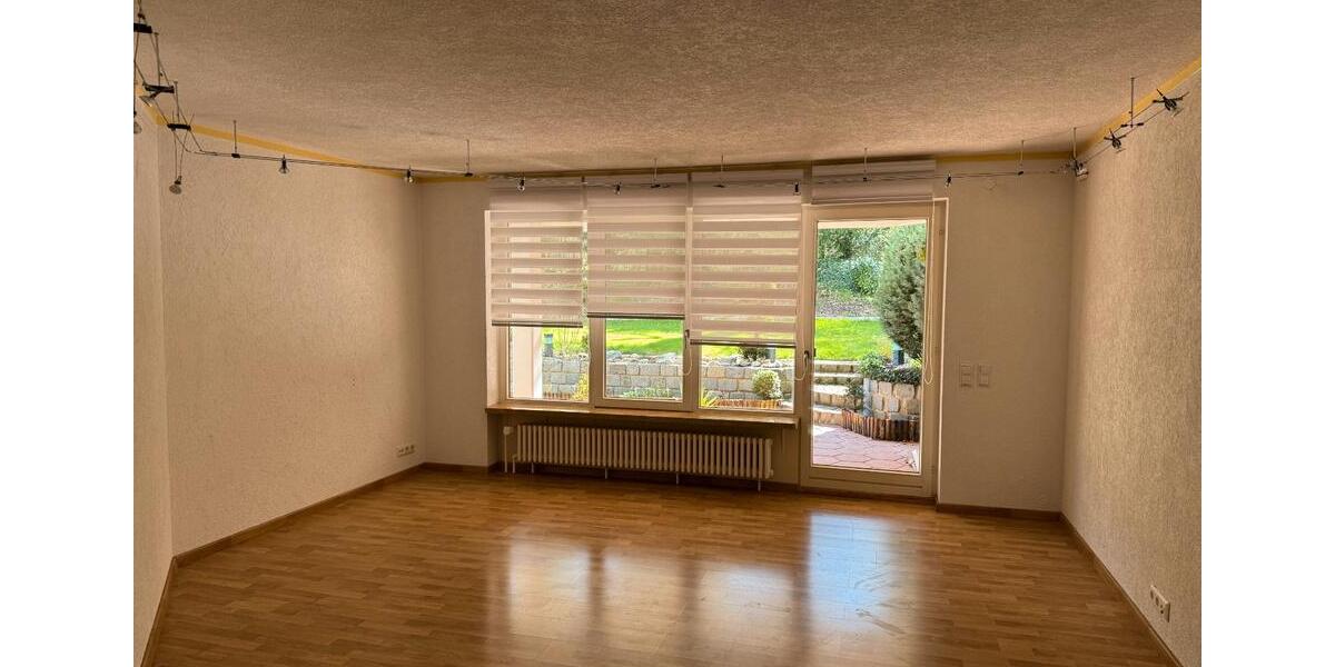 Erdgeschoßwohnung Böblingen Dagersheim - 3.5 Zimmer, 91 m&sup2;, 1.300&euro; | Angebot:26186679