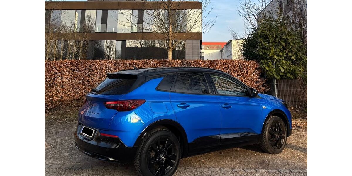 Opel Grandland (X) 46.000 km 17.400 &euro; Esslingen 73730