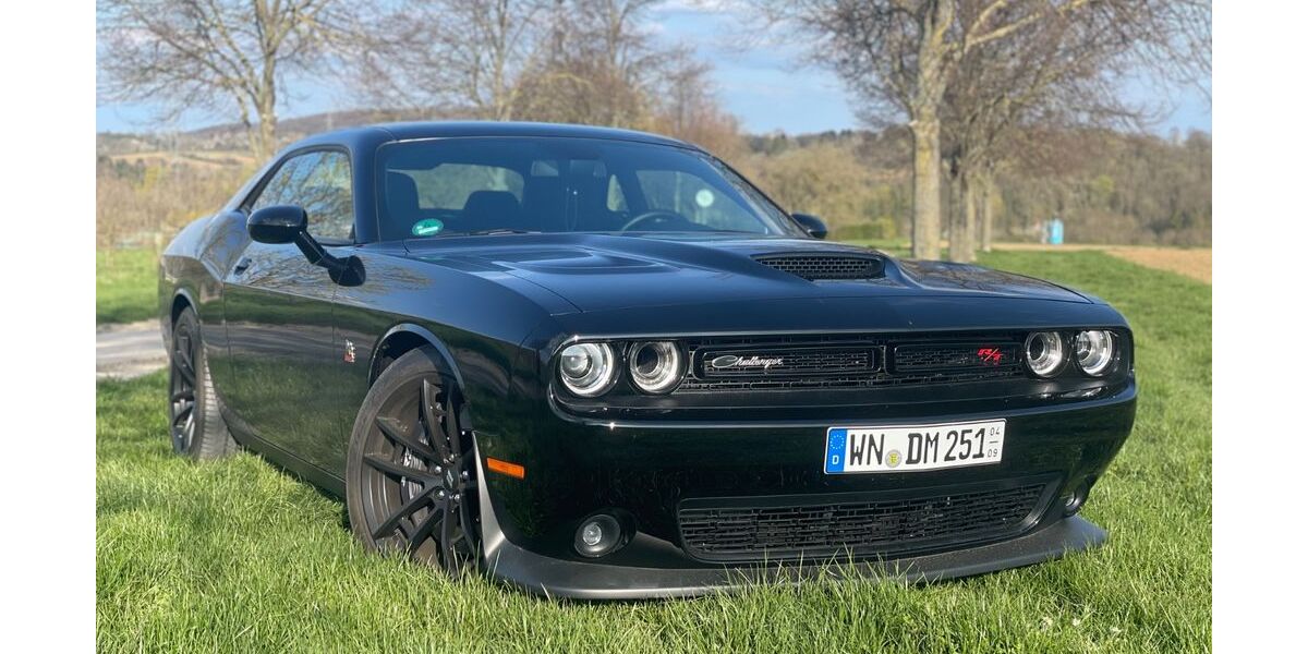 Dodge Challenger 18.000 km 44.000 &euro; Fellbach 70736