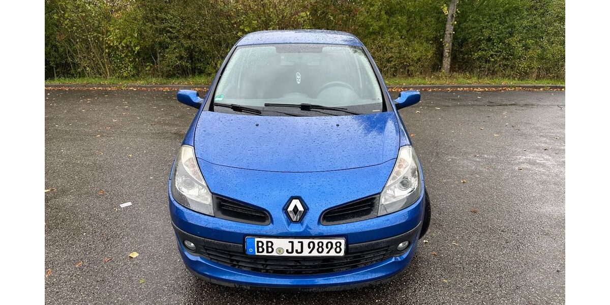 Renault Clio 213.000 km 1.150 € Holzgerlingen 71088