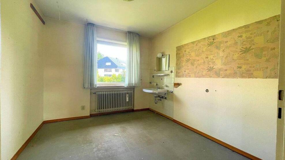 S-Schönberg: 2-3-Familienhaus mit viel Potenzial in bester Lage!***