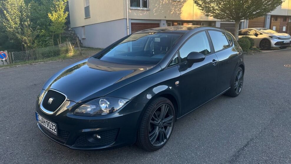 Seat Leon 116.000 km 6.400 € Stuttgart 70569